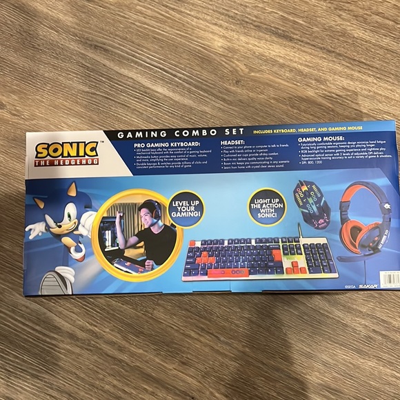 New Sonic Gaming Set - Picture 2 of 6